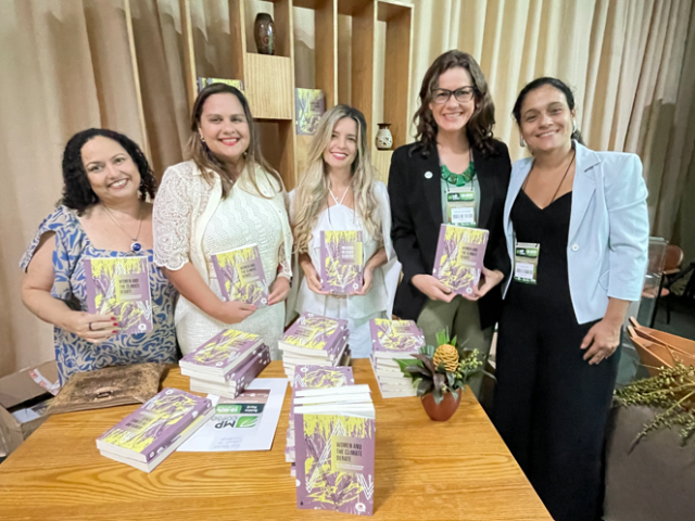 Diálogos pelo Clima lança livro sobre a perspectiva feminina no debate climático